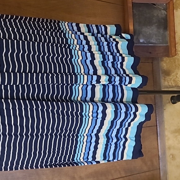 Max Studio Summer dress - Picture 3 of 6